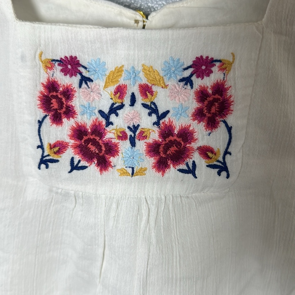 Baby Girls 3T White Blouse Floral Embroidery Top Short Sleeves Boho New - Picture 4 of 8